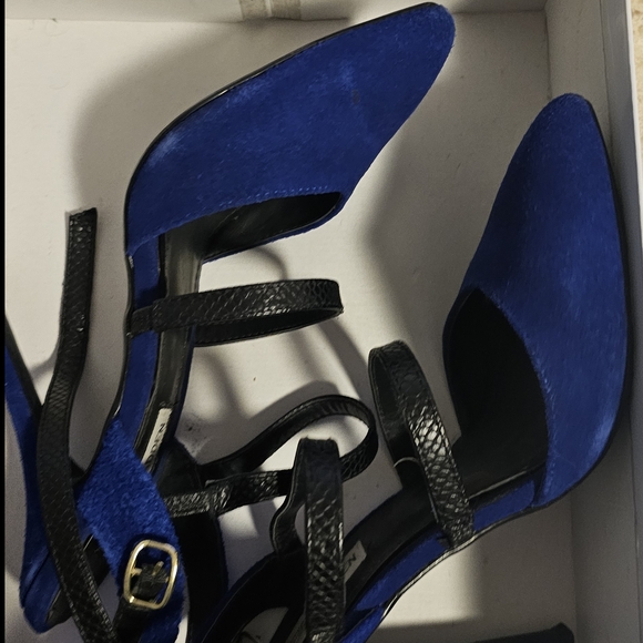 Elegant Blue and Black Women's Heels - Picture 1 of 5